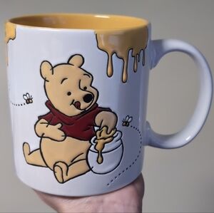 Disney Winnie The Pooh Classic Pooh Bear Mug with Honey Drip Design 🍯